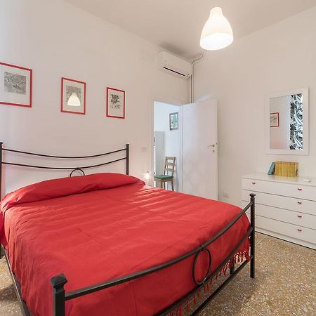 Red & White Vatican Apartment Rome Bagian luar foto