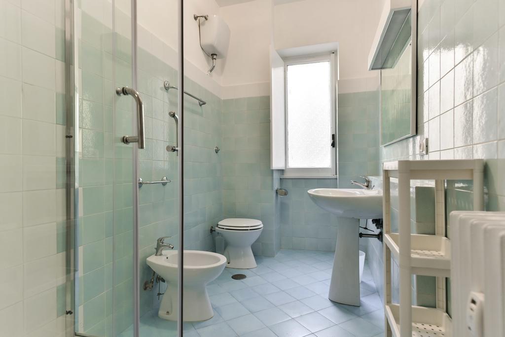 Red & White Vatican Apartment Rome Bagian luar foto