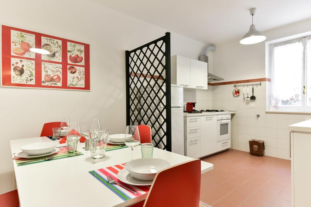 Red & White Vatican Apartment Rome Bagian luar foto