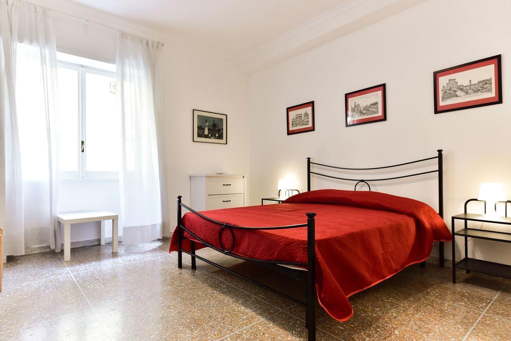 Red & White Vatican Apartment Rome Bagian luar foto