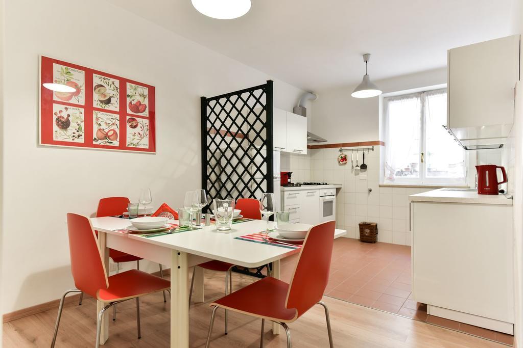 Red & White Vatican Apartment Rome Bagian luar foto